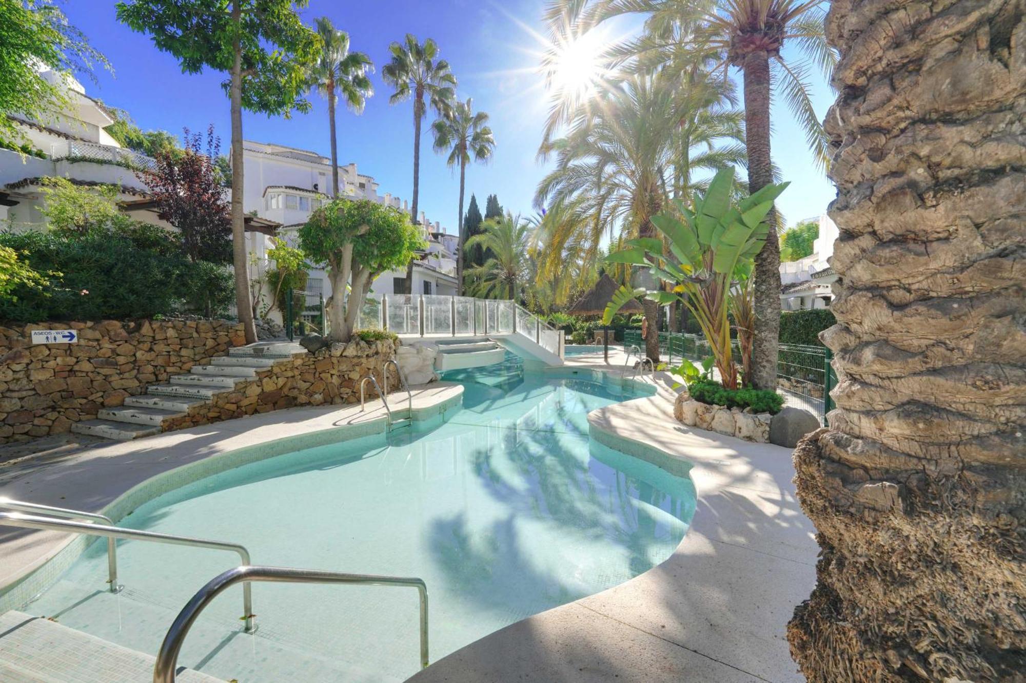 1104 First Line Beach Apartment Golden Beach Pool Marbella Exteriör bild
