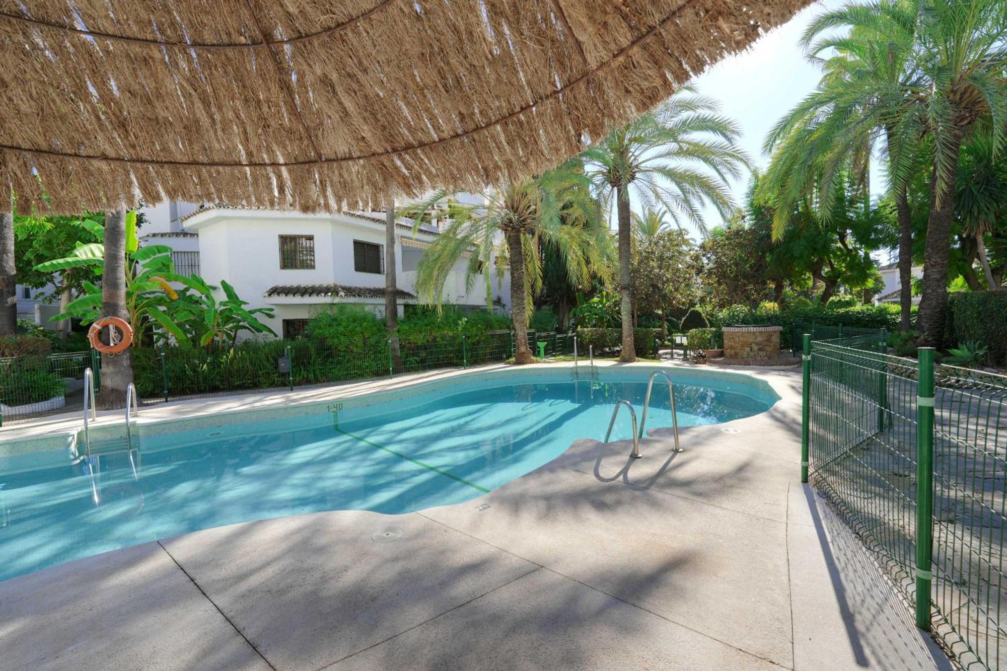 1104 First Line Beach Apartment Golden Beach Pool Marbella Exteriör bild
